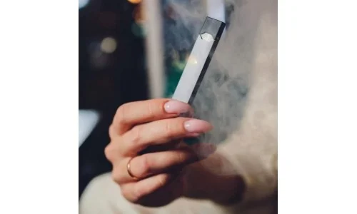 Myle VS Juul - Which Vape is Better for You in 2026?
