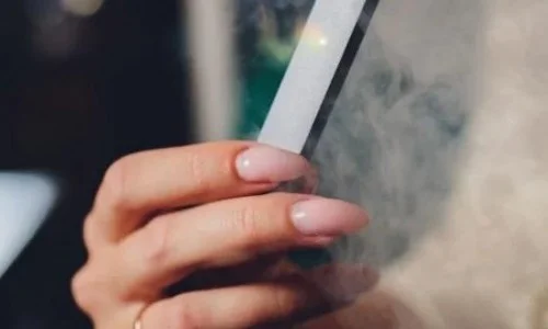 Myle VS Juul - Which Vape is Better for You in 2026?
