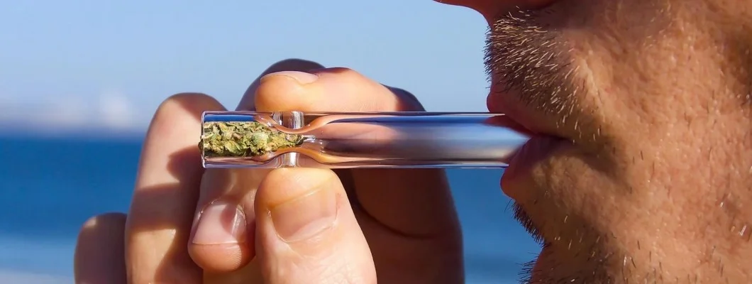 Glass One Hitter Pipes Review