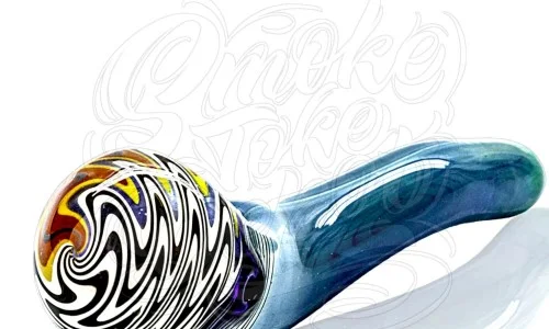 Reviewing Different Types of Glass Pipes